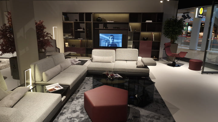 Showroom - Manhattan TV Unit