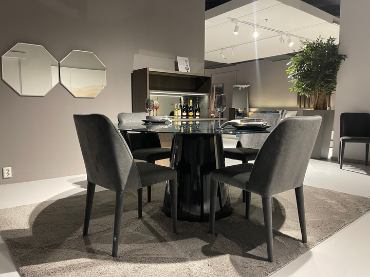 Aria Chair