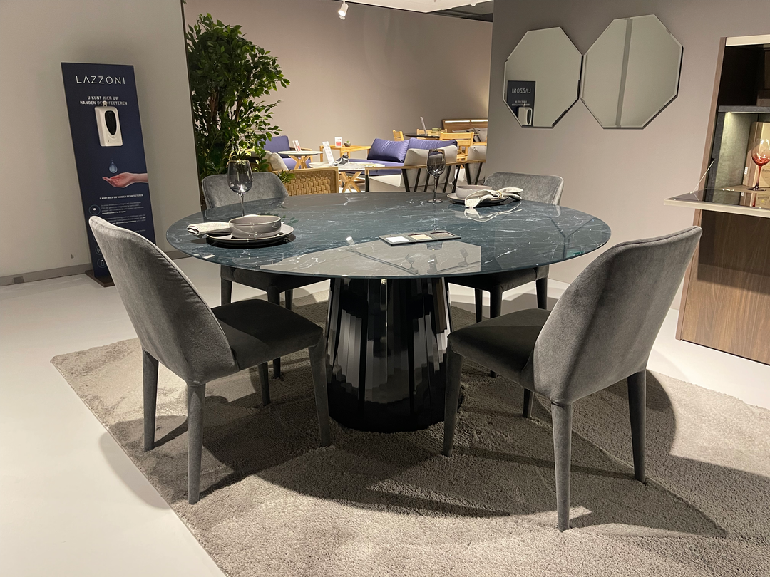 Aria Chair