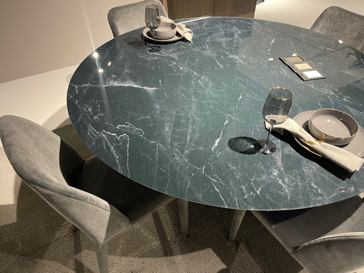 Aria Chair
