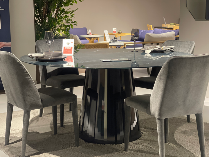 Aria Chair
