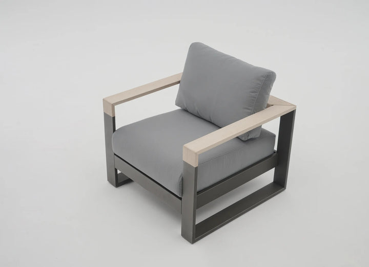 Asto Lounge Chair