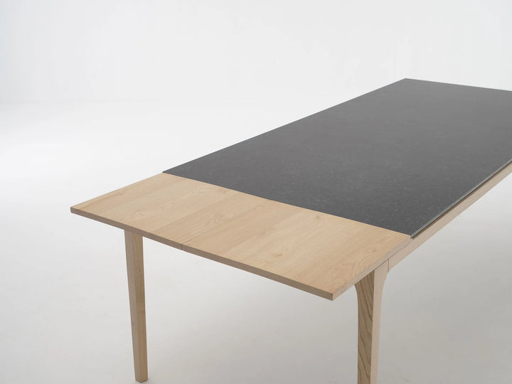 Kapet Extendable Table