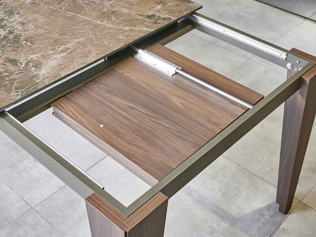 Terra Extendable Table